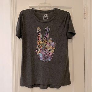 Gray Peace and Love Tshirt Size Large